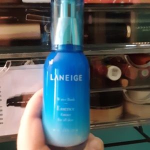 Laneige Water Bank Essence